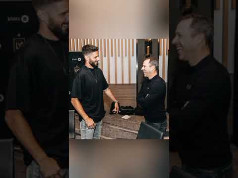 Olivier Giroud completes LA Galaxy move