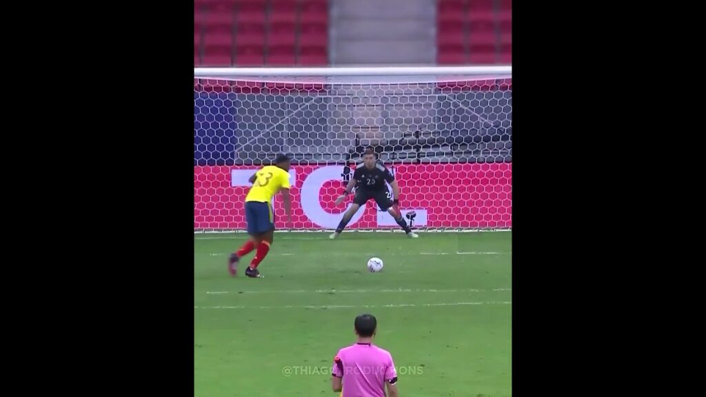 When Emiliano Martínez Dances 🕺🏼😂