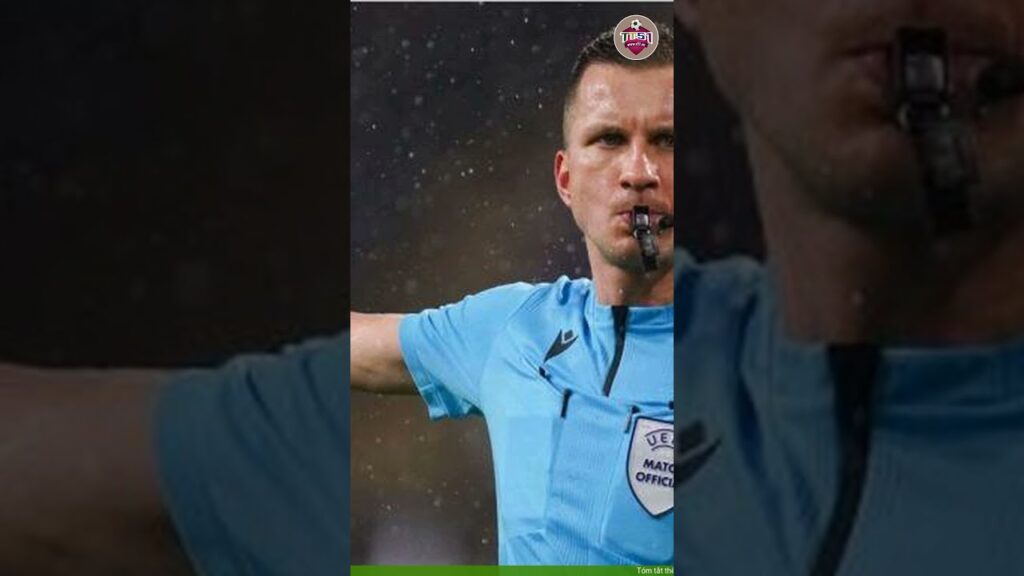 Trọng tài Champions League bị bắt vì trộm biển báo giao thông