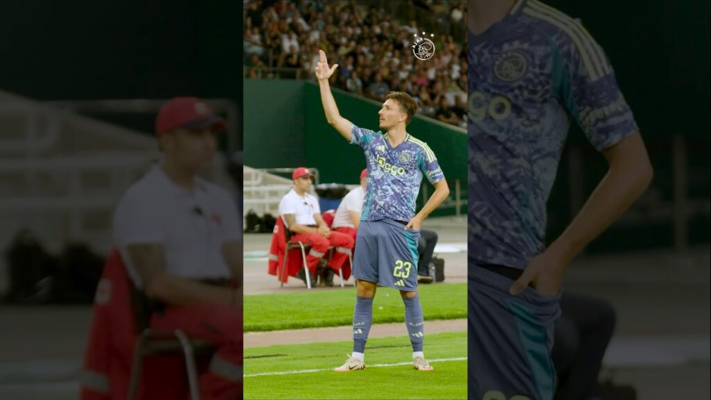 Steven Berghuis celebrates vs. Panathinaikos in 4K 😎