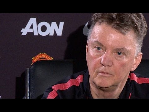 Manchester United - Louis van Gaal's Angry Response To Questions Over Giggs Relationship