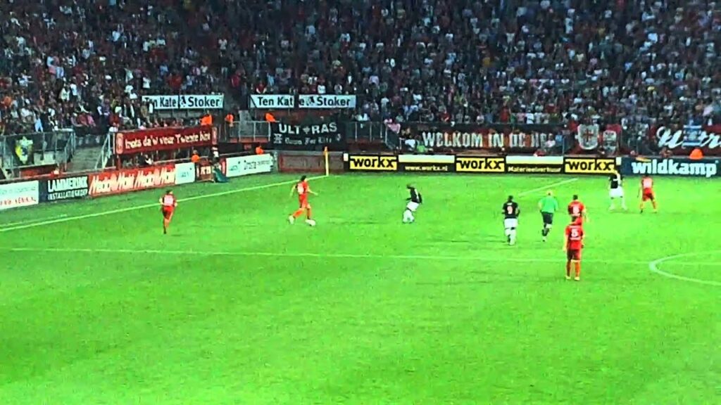 Fc Twente Psv 2011 eredivisie. de rentree van Bryan Ruiz