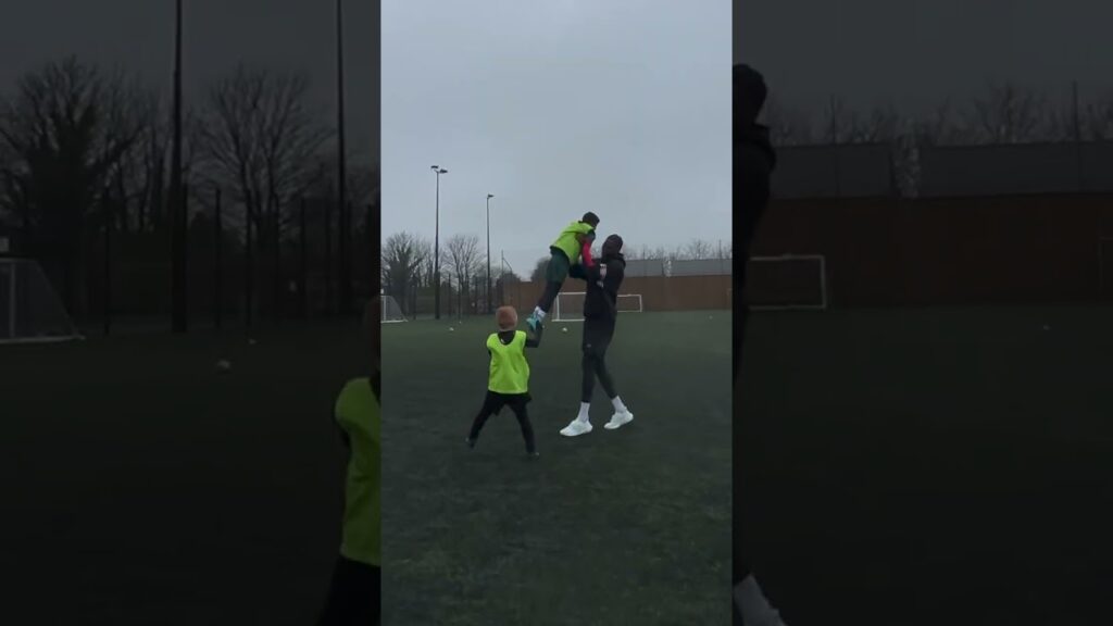 When Amadou Onana came to visit us at a TOUK Elite Camp  #ukfootballcoaching #football #soccer