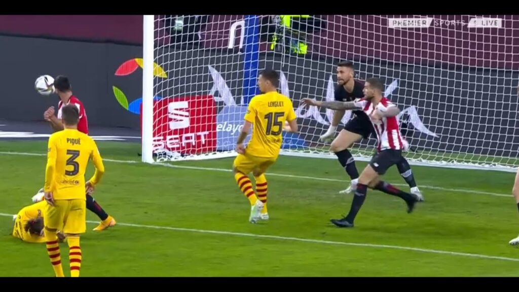 Unai Simon QUE PARADA / COPA del Rey / Bilbao x Barca