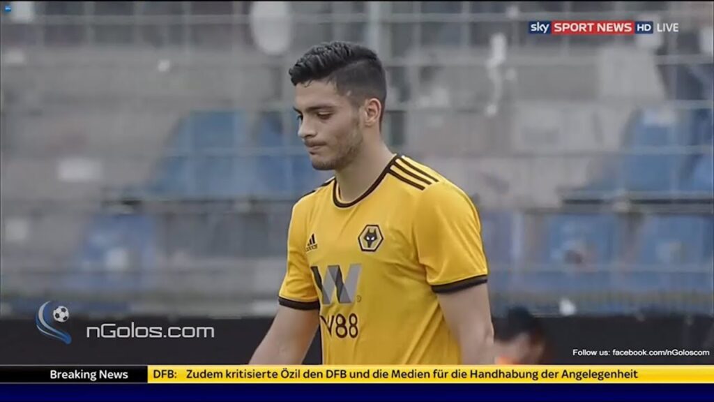 Así fue el penal que falló Raúl Jiménez en su debut con el Wolverhampton