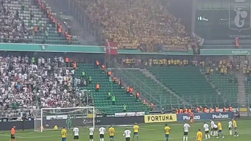 Daniel Wass i rzut karny dla Brøndby IF w meczu z Legią Warszawa | 15.08.2024