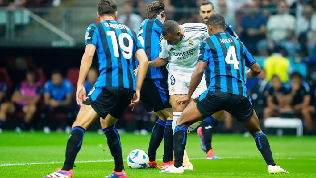 😱 Kylian Mbappé nutmeg Atalanta's Marten de Roon! Real Madrid vs Atalanta UEFA super cup final!