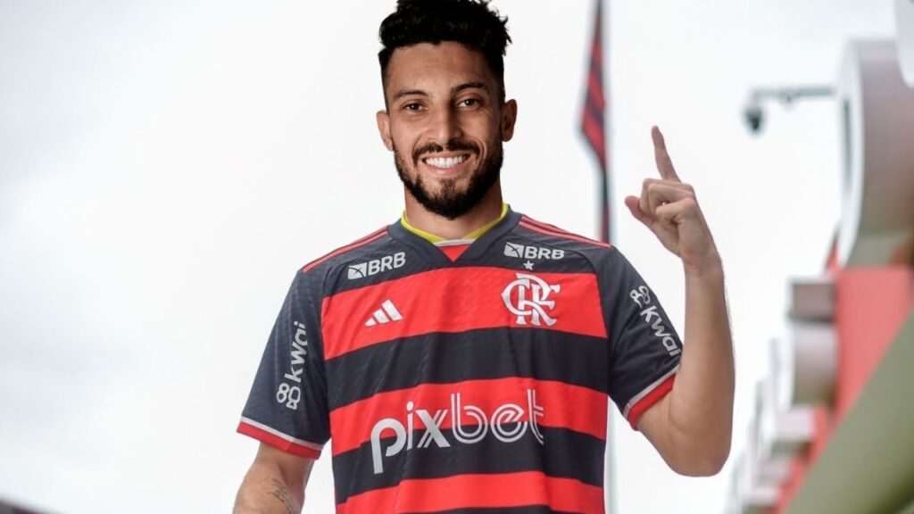 É OFICIAL! ALEX TELLES É O NOVO JOGADOR DO FLAMENGO