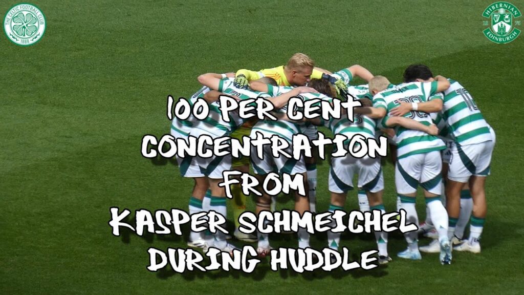 100% Concentration from Kasper Schmeichel During The Huddle - Celtic 3 - Hibs 1 - 18/08/24