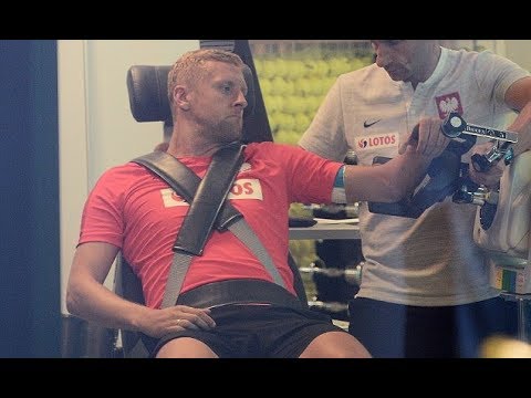 Poland stalw art Kamil Glik heads to Russia and should be fit for final group game