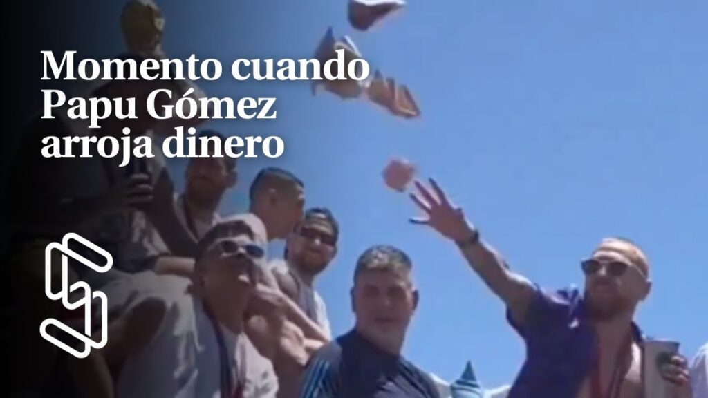 Momento cuando Papu Gómez arroja dinero en la celebración