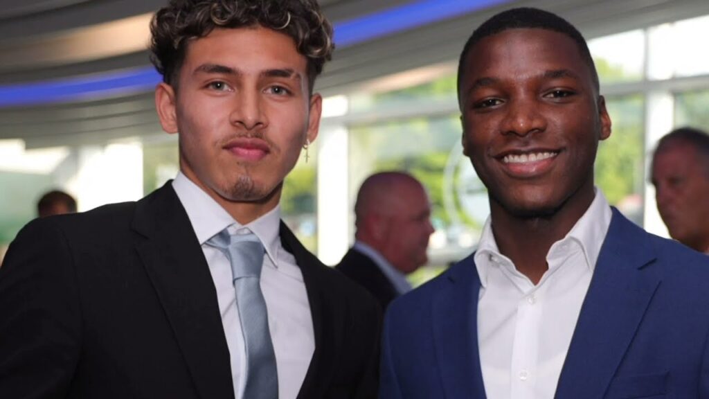 JEREMY SARMIENTO ES ELEGIDO EL MEJOR JUGADOR JOVEN DE LA TEMPORADA EN EL BRIGHTON #like #suscribete