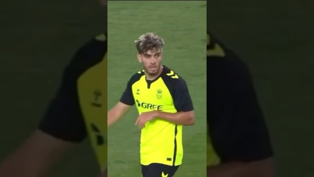 الزلزولي يقدم أداء رائع يوم أمس في دوري المؤتمر الأوروبي 🦁🇲🇦#morocco #dimamaghrib #المغرب #فاس