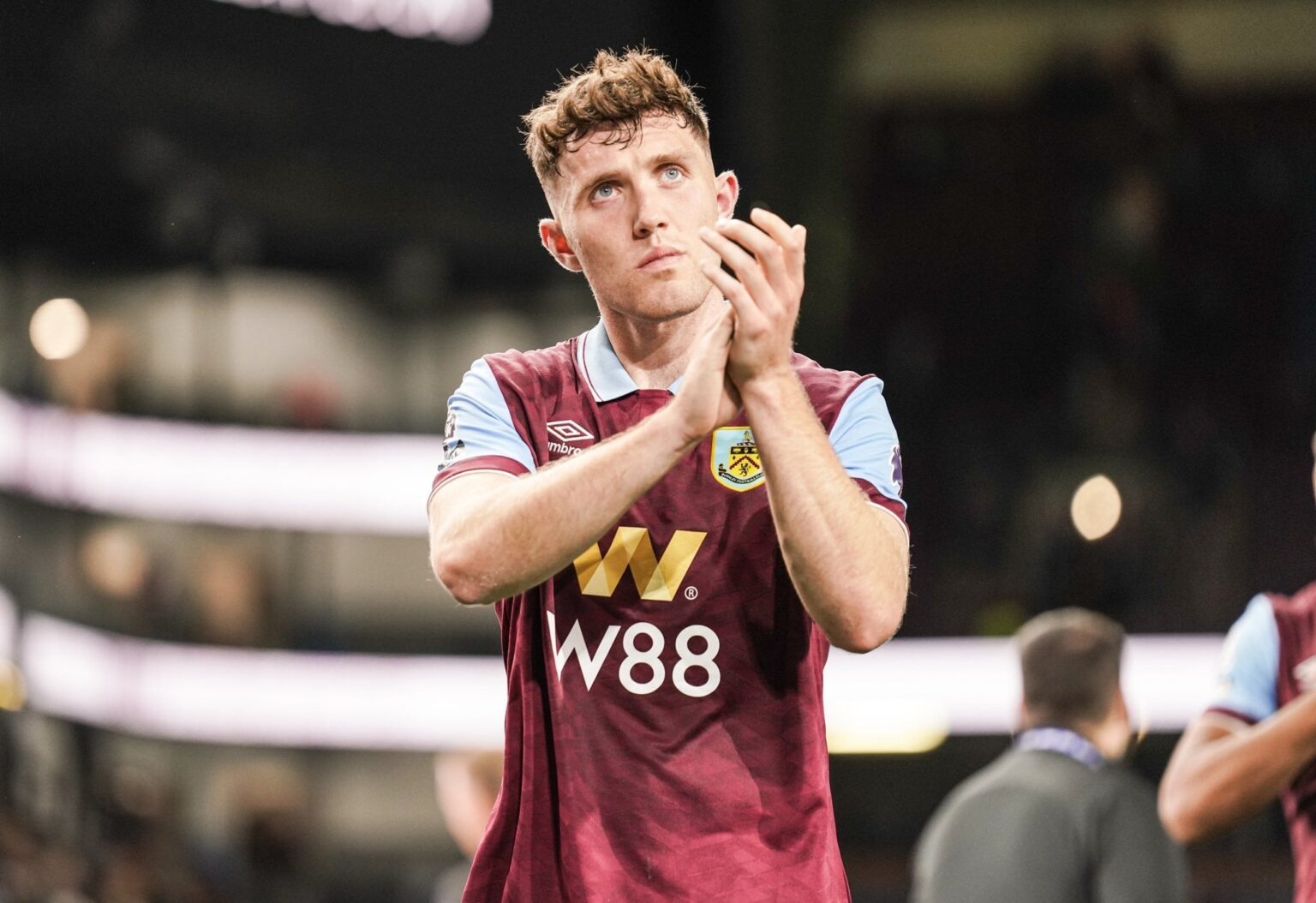 Fabrizio Romano: 🔵🚜 Ipswich Town agree deal to sign Burnley player Dara O’Shea, club to club deal done. O’Shea to sign until June 2029 at #ITFC.