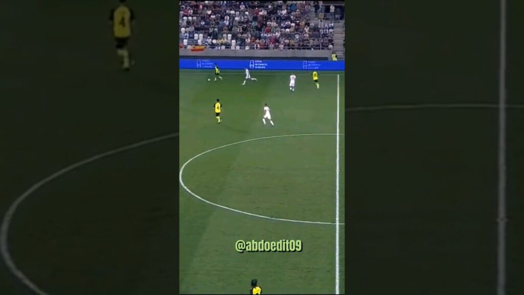 كل ما قدمه الزلزولي اليوم معى فريقه 🇲🇦❤️ #bounou #morrocco