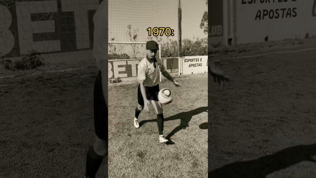 Lev Yashin VS Manuel Neuer #goleiro #goalkeeper