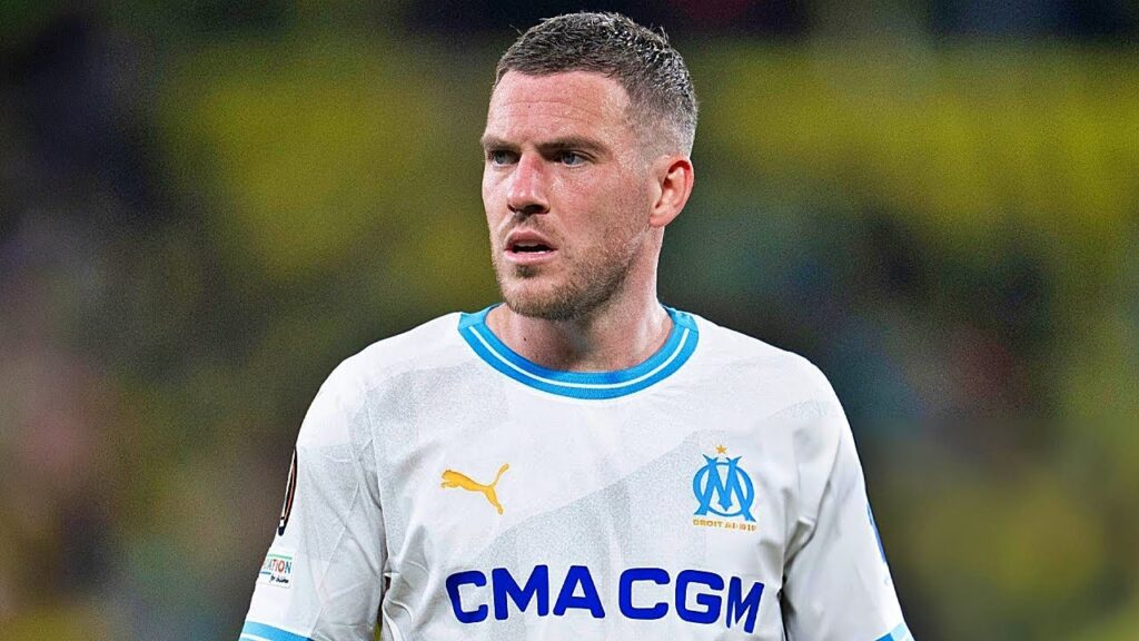 𝐋𝐎𝐎𝐊 𝐖𝐇𝐀𝐓 Jordan Veretout doing at Olympique de Marseille👀