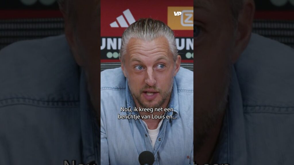 👀 LOUIS VAN GAAL appte PASVEER na SUCCESVOLLE PENALTYSERIE! 🤝📲 #Ajax #Amsterdam