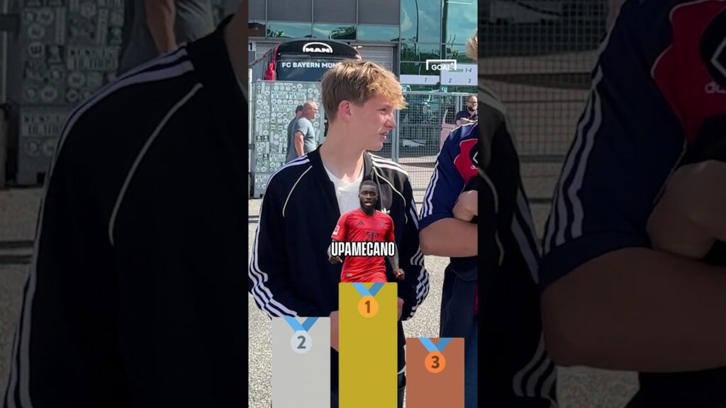 Upamecano Top 3 der Welt? 😅 #fcbayern #shorts