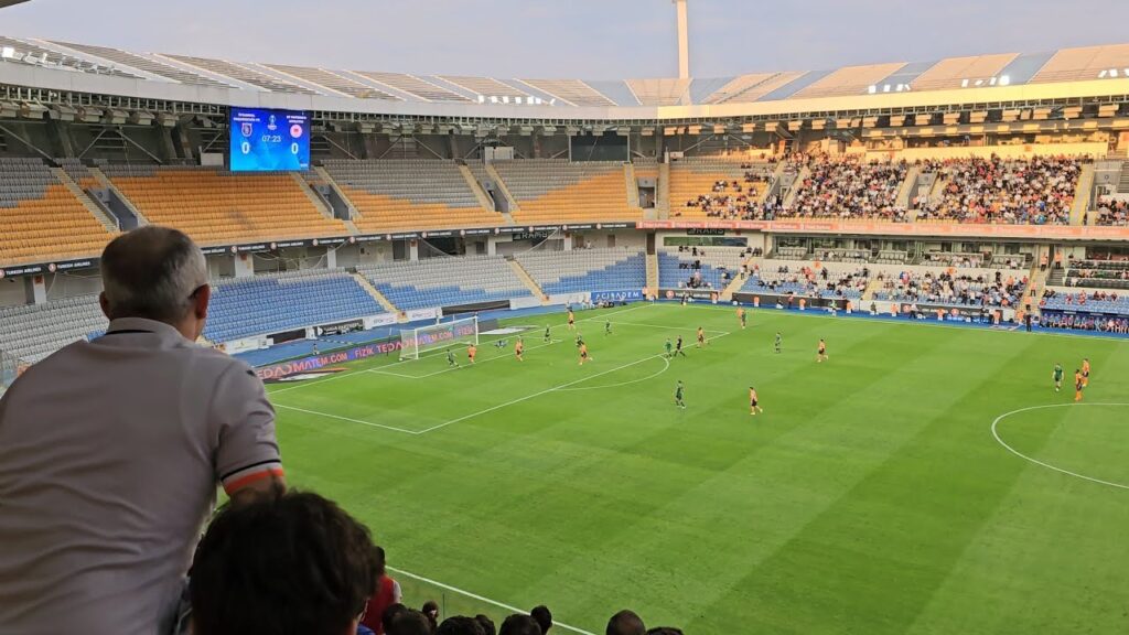 İstanbul Başakşehir FK - St. Patrick's Athletic | Krzysztof Piatek gole çok yaklaştı | 28-08-2024
