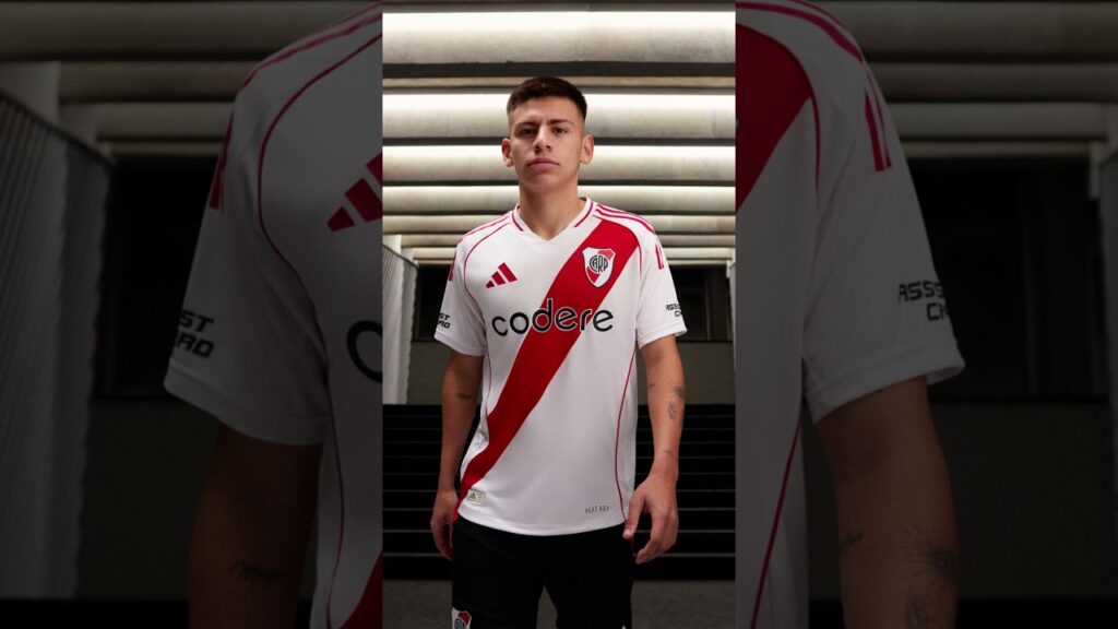 La Nueva Camiseta de River Plate 2024/25 : Un Guiño al Pasado