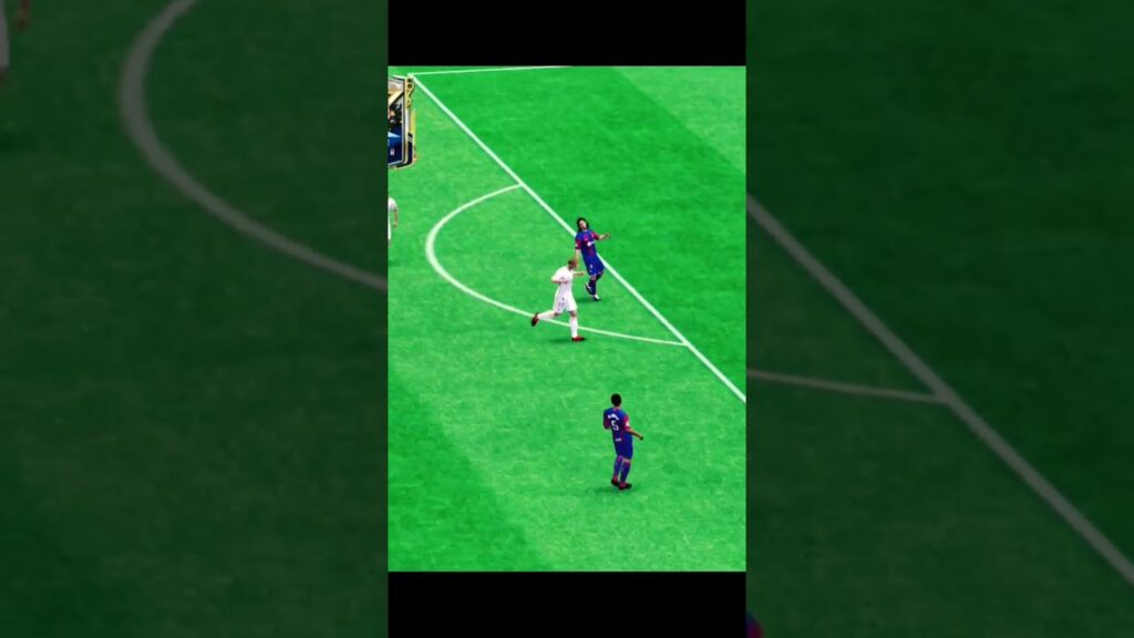 Barcelona Goal keeper did wrong throw and get punished. #game #football #euro