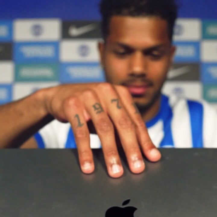 Georginio Rutter signs for Brighton from Leeds