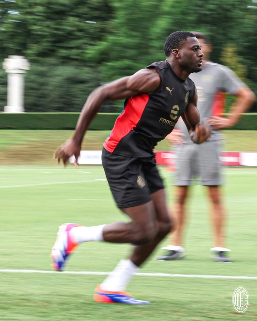 First training session for Fofana ✅