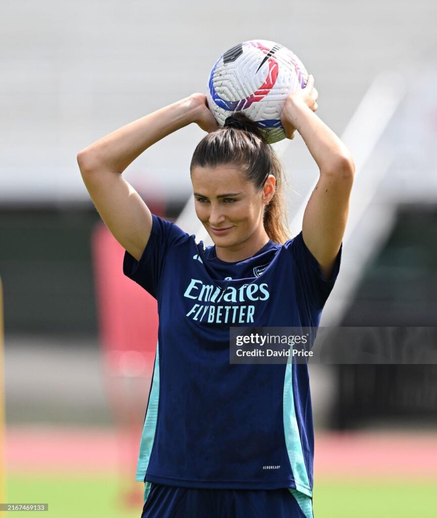 Her facial expressions are so memeable. The first image reminds me of the girl with a burning house in the background.