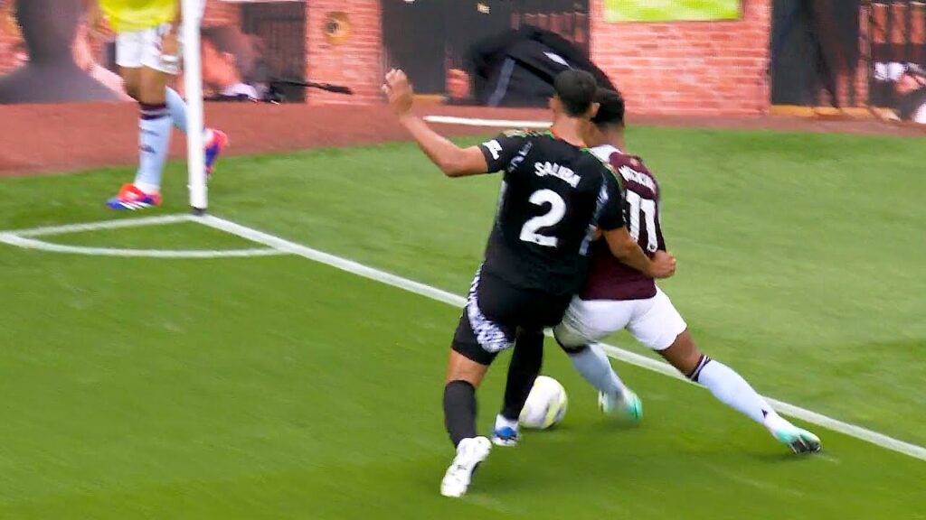 William Saliba – The art of defending William Saliba - The art of defending