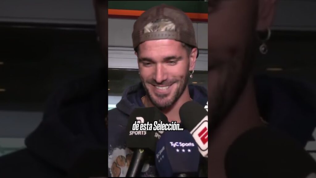 ¿MOTORCITO CAPITÁN? Rodrigo De Paul durante su llegada al país | #Shorts