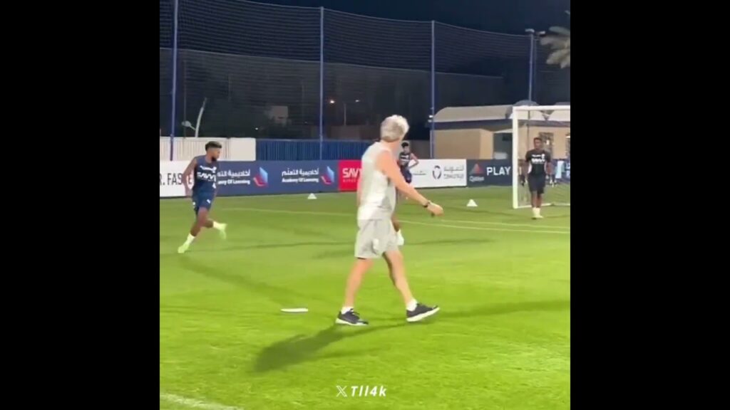 تحدي بين كانسيلو وخالد الغنام - تدريبات الهلال #اكسبلور #الهلال