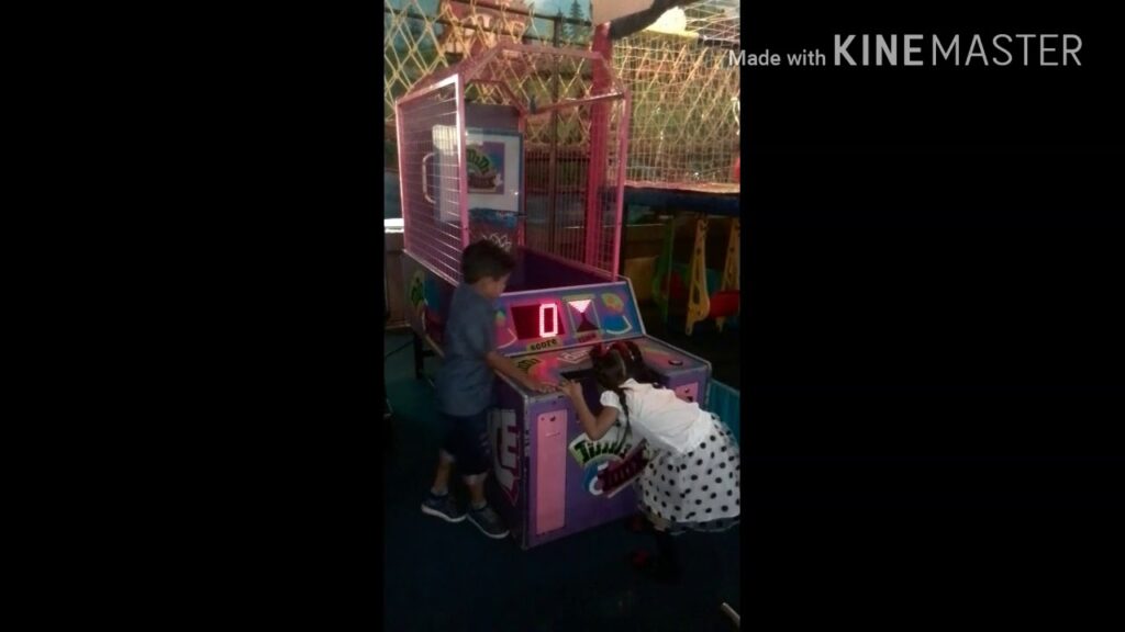 Jugando al baloncesto