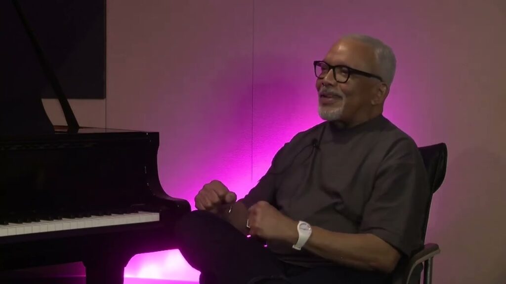 Desde Aquí con Rafael José: Carlos Rodríguez y la Inspiradora Historia de Living Watches