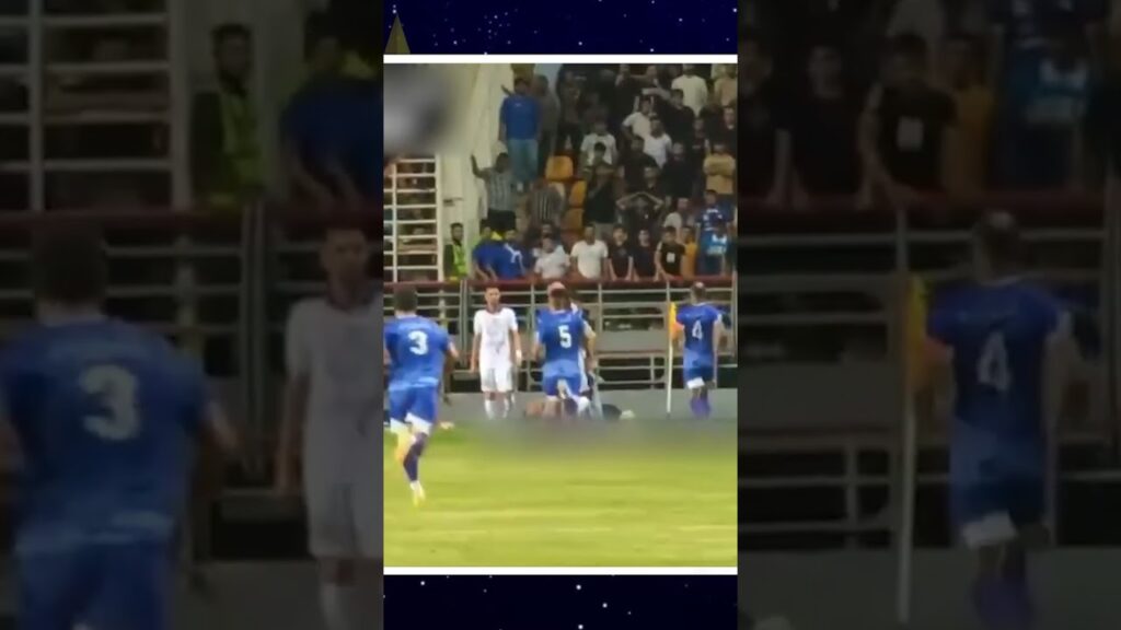 ادب کردن ابوالفضل کو..ی بازیکن استقلال خوزستان توسط جیمی جامپ هوادار استقلال #استقلال #فوتبال_ایران