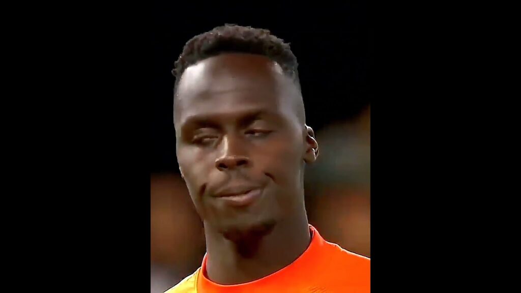 When Goalkeepers Think They are Neuer 🥵