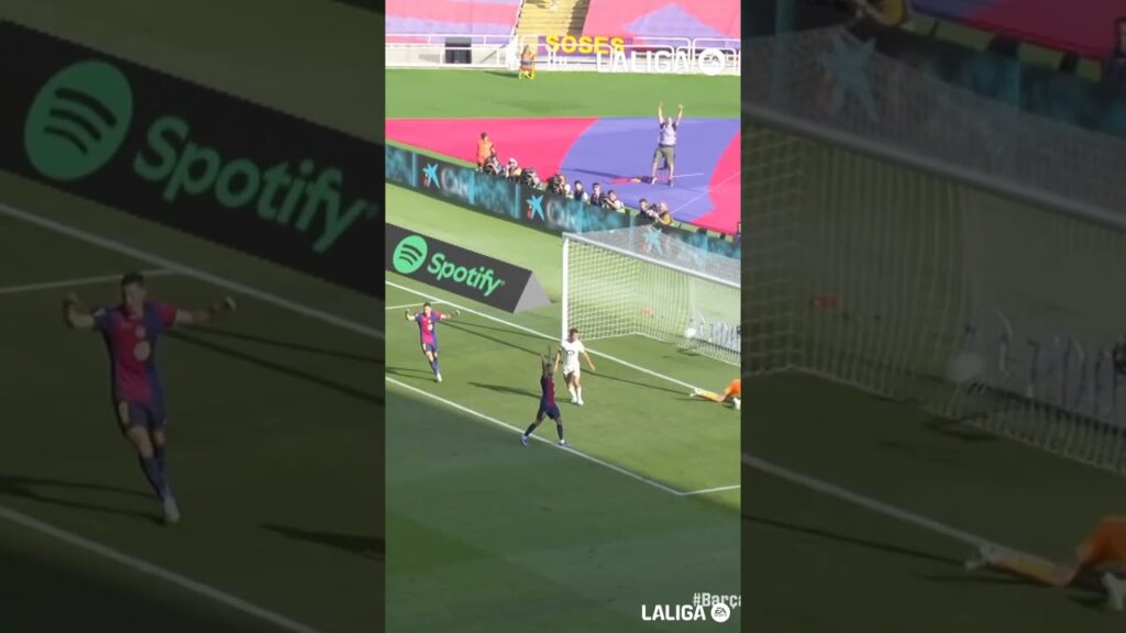 Kounde in his prime 🦂 #LaLigaHighlights #fcbarcelona #kounde