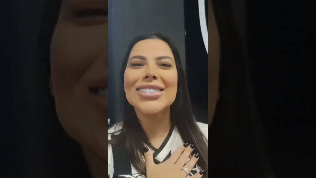 A MÚSICA QUE VITÓRIA FEZ PARA ALEX TELLES