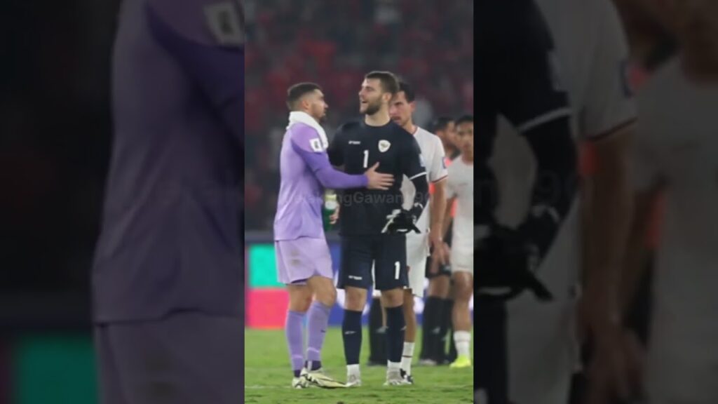 MOMEN RESPECT MAARTEN PAES DAN MATHEW RYAN