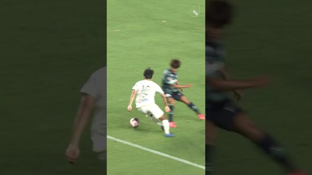 Korean magic! 🇰🇷✨ Na Sang Ho pulls off a Cruyff Turn and rockets it in. 🔄🚀