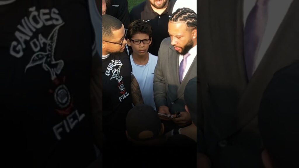 CONFIRA OS BASTIDORES DO ENCONTRO DO GAVIÕES COM MEMPHIS DEPAY