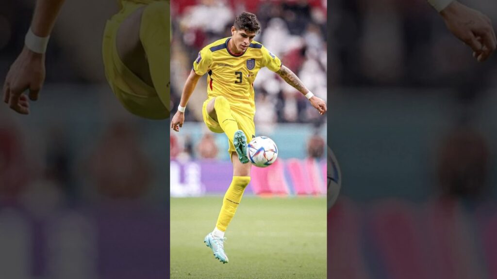 Esto gana Hincapié  en el Leverkusen #futbol #soccer #bundesliga #leverkusen #shortvideo #shorts