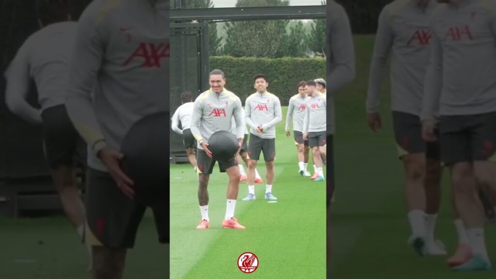 Nice technique, Darwin Nunez! 😆 💪 #LFC