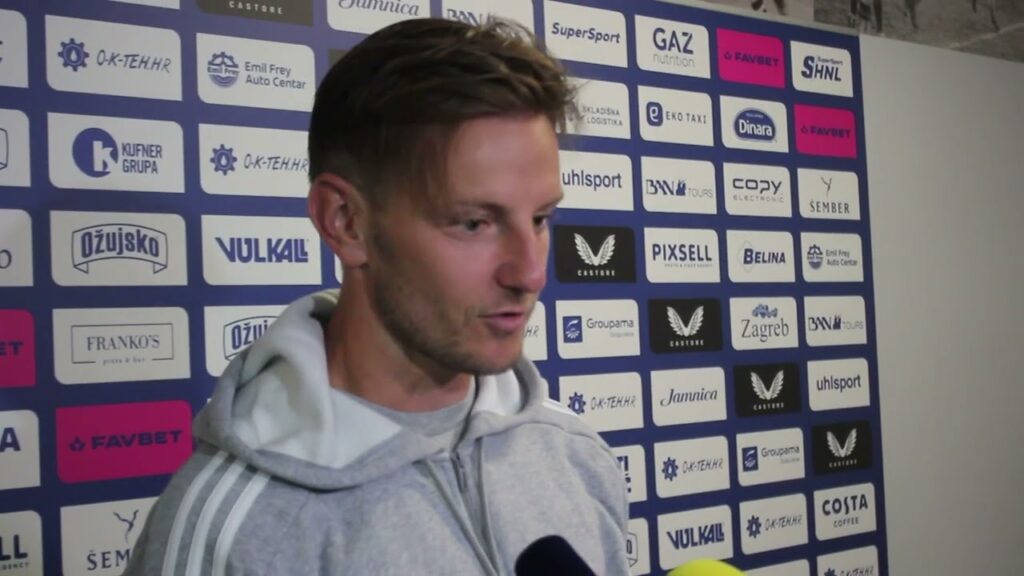 Rakitić: Livaja je najbolji Hrvatski napadač i uvijek mu govorim ti ostani samo gore da zabiješ!