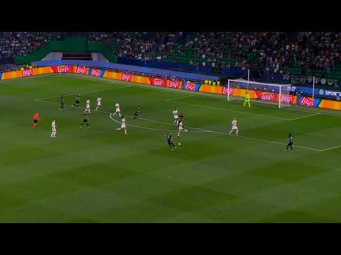 Sporting CP's Zeno Debast stunning goal vs Lille build-up | Sporting CP vs Lille 2-0 UCL highlights