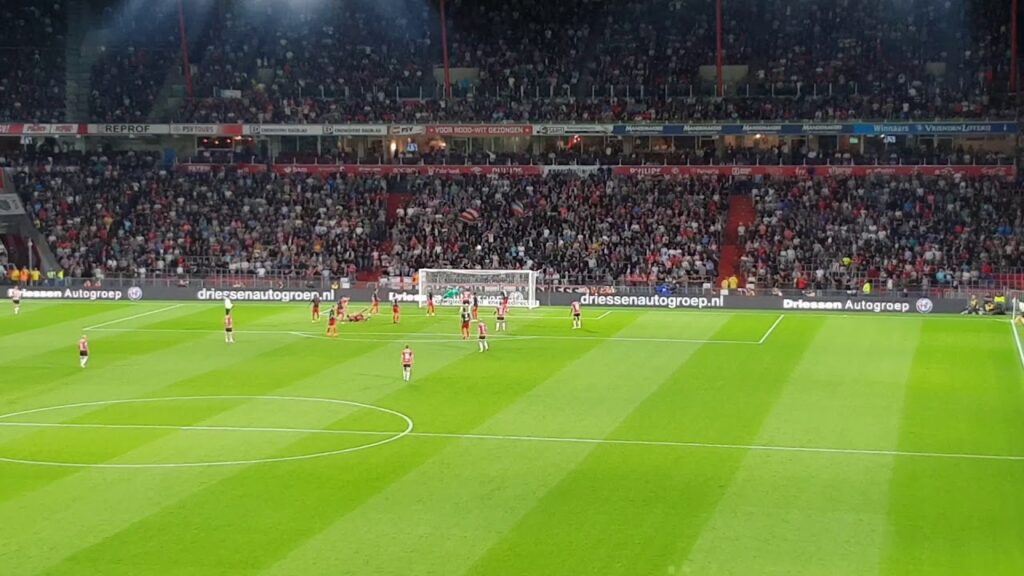 Goal Denzel Dumfries (PSV - FC Utrecht, 11-08-2018)