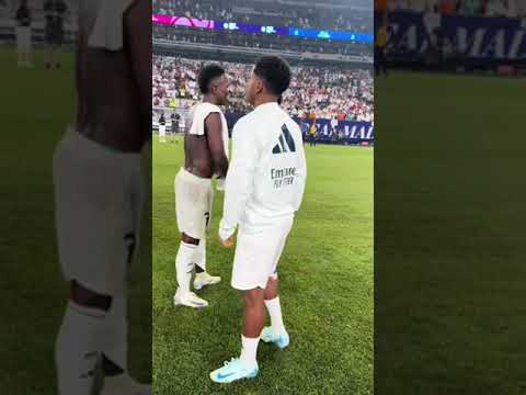Vini and Rodrygo with Raphinha after the match 🤝