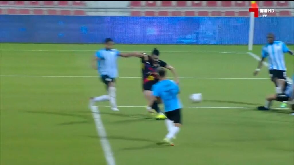 Aymen Hussein Scores His 2nd Goal of the First Half vs Al Wakrah