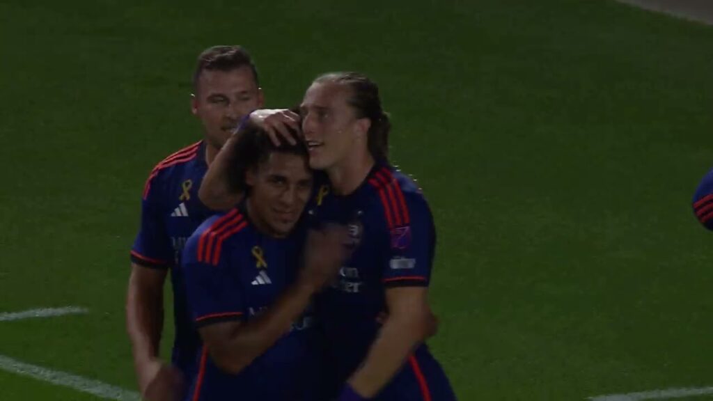 EVERY ANGLE | Griffin Dorsey redirects Héctor Herrera pass | #HOUvRSL