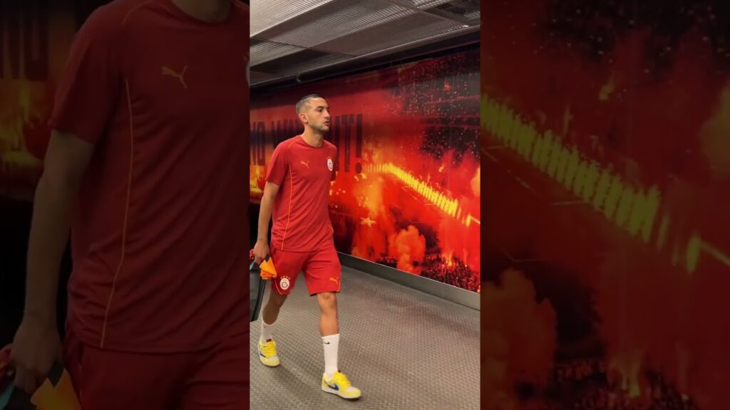 Maç sonu ilk ayrılan Hakim Ziyech oldu! #galatasaray